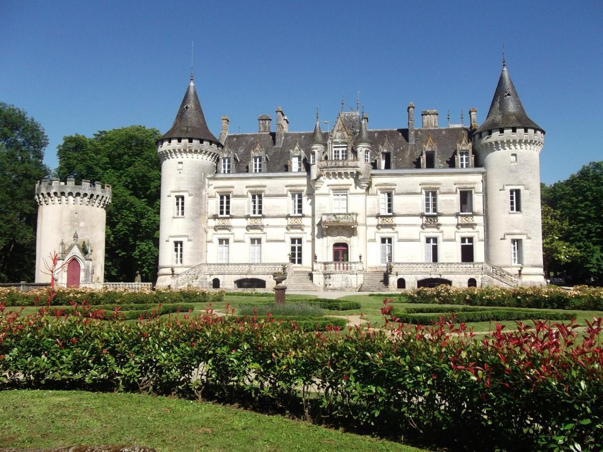 Chateau-Hotel De Nieuil מראה חיצוני תמונה